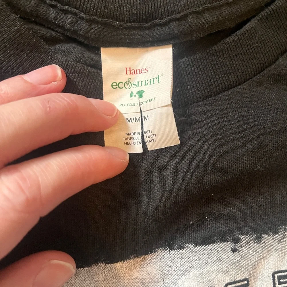 Luke Bryan 2022 tour Tee with Green Accents - Picture 4 of 5